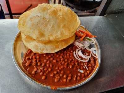Raju Uncle Ke Chole Bhature