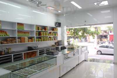 Joshi Sweets & Namkeen