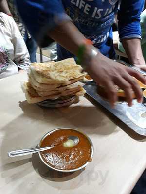 Rajendra Pavbhaji And Juice Bar