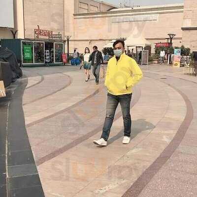 Esplanade Bar & Restaurant