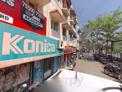 Hotel Foods Spot Restaurant