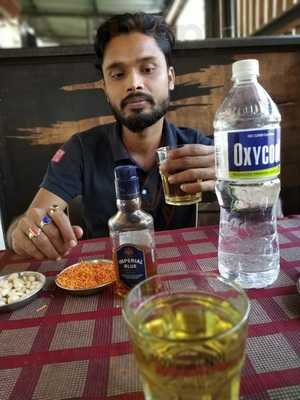 Deep Bar & Restaurant