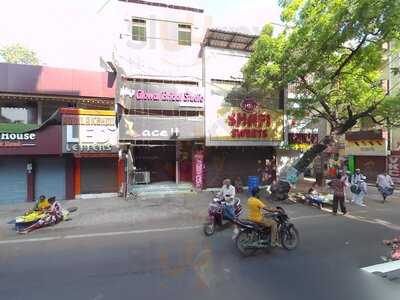 Shafi Sweets & Chats