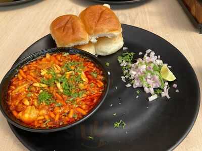 Shangri-la Kamalbaug Restaurant