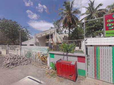 Upside Resto Sports Bar