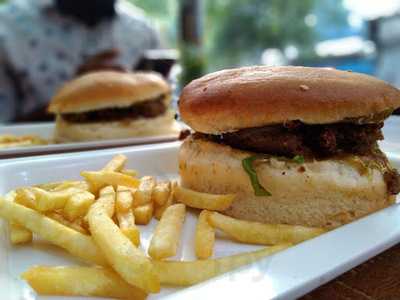 Flipp'd Burger & More