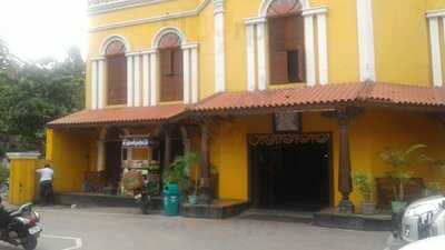 Namma Veedu Vasanta Bhavan