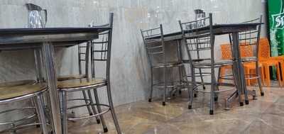 M R Pandian Hotel Restaurant