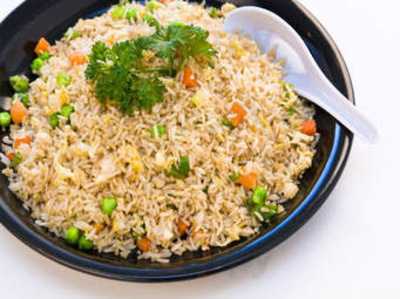 Captain's Deck Bar And Grill