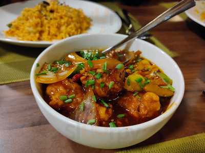 Tessa Restaurant & Bar