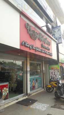 Nandhiniee Sweets