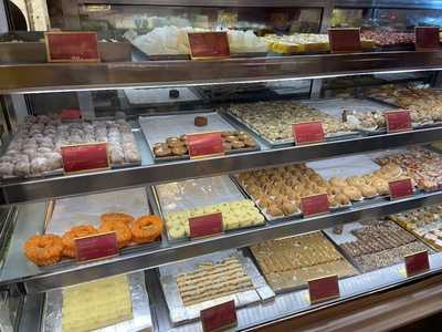 Anand Sweets And Savouries