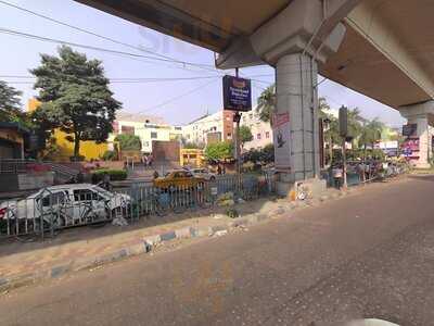 Annu's Lounge And Hookah Parlour