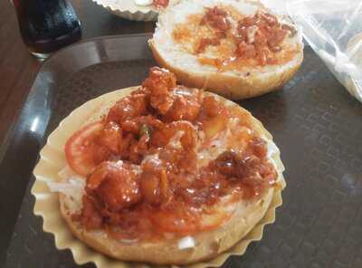 Walnut Bakes And Confectioners