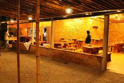 Wooden Table Restaurant