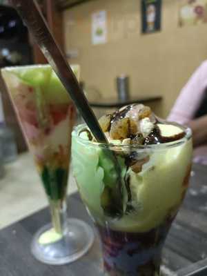 Al Sharjah Juice And Snacks