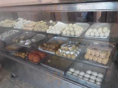 New Satyanarayana Mistana Bhandar