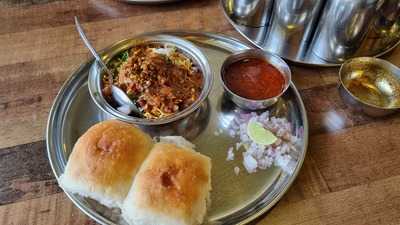 Shrimanti Misal & Snacks
