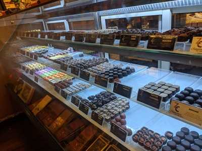 Zoroy Luxury Chocolates