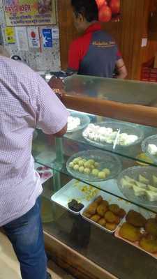 Hindusthan Sweets