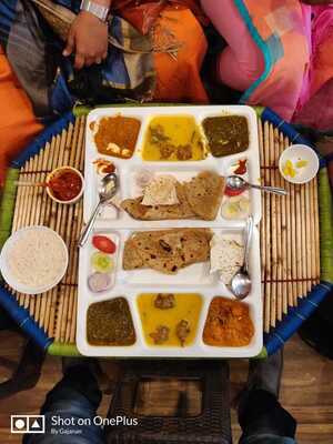 Desi Tadka Restaurant