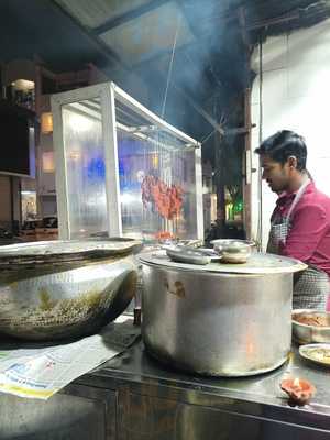 Khushboo Dum Biryani