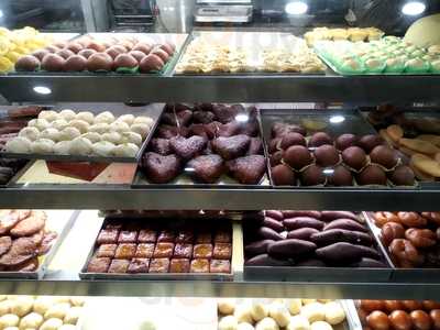 Narendra Mistanna Bhandar