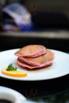 Scarlet Shakeshack & Patisserie