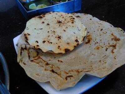 Hotel Samindra Veg Restaurant