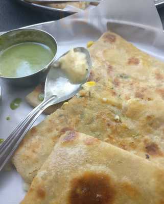 Kuku Da Paratha