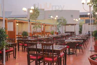 Kadar Khan's Sheesha Kitchen And Bar