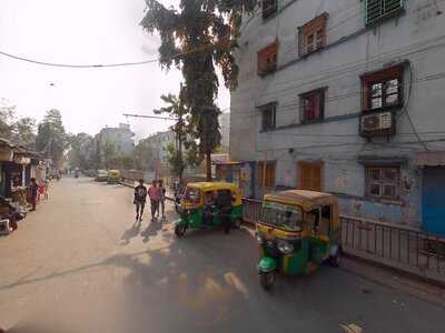 Kundu Fast Food Center