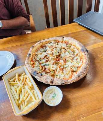 The Greedy Man Pizzeria & Dessert Bar