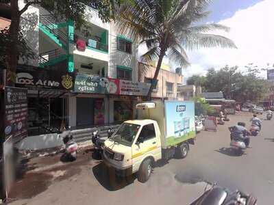 Sin City Cakes & Bakes