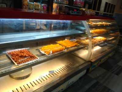 Hotel Saravana Bhavan Restaurant