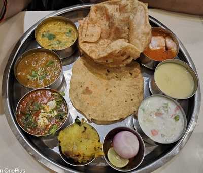 Hotel Panchali Restaurant