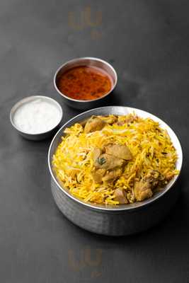 Jalsa And Gayatri Hotel Restaurant