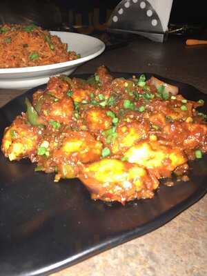 V Lounge Cafe & Restaurant