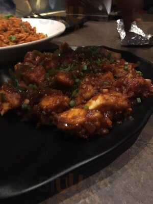 V Lounge Cafe & Restaurant