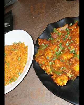 V Lounge Cafe & Restaurant