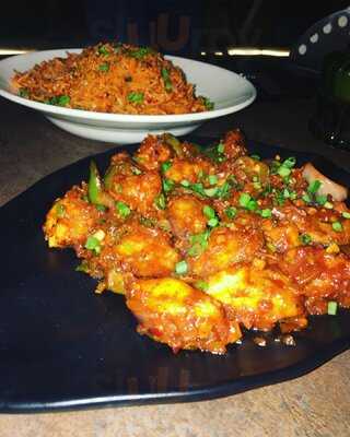 V Lounge Cafe & Restaurant