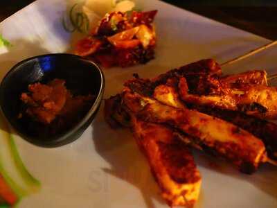 2bhk Diner & Key Club