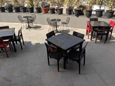 Cafe Peter Restaurant & Bar