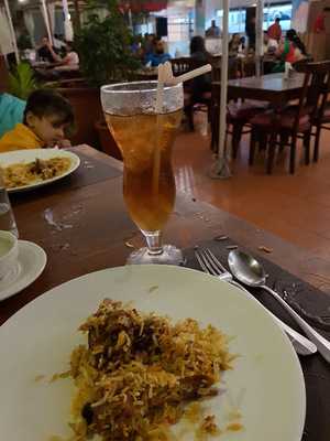 Kadar Khan's Sheesha