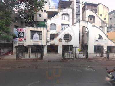 Hong's Noodle Korean Cafe