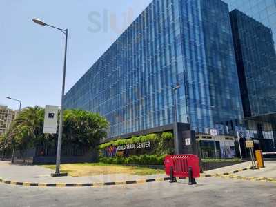 Coladas- Tiki Bar & Kitchen