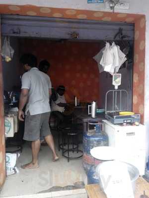 Karthis Hot Kitchen