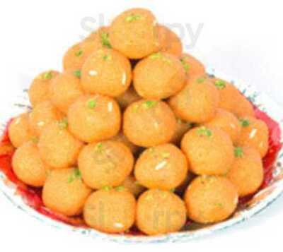 Golden Sweets & Bakery