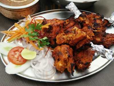 Royal Punjab Restaurant & Bar