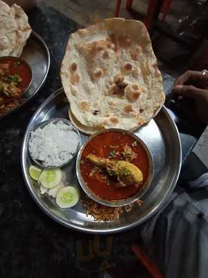 Hotel Poona Family Garden Restaurant